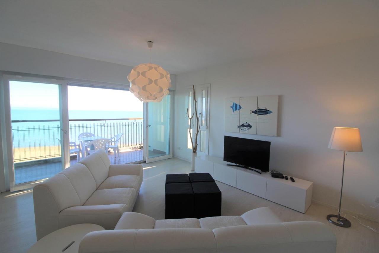 Residence Excelsior Lignano Sabbiadoro Kültér fotó