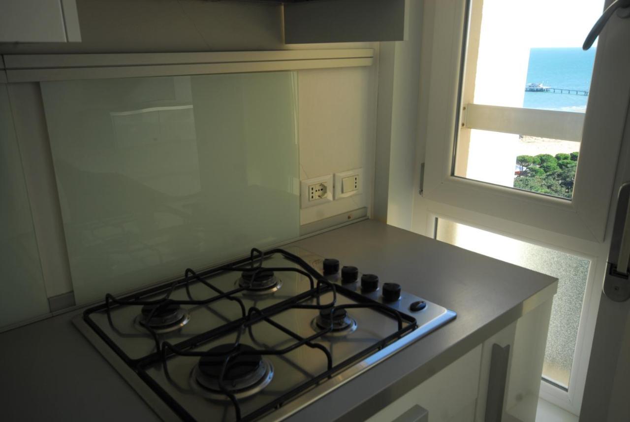 Residence Excelsior Lignano Sabbiadoro Kültér fotó
